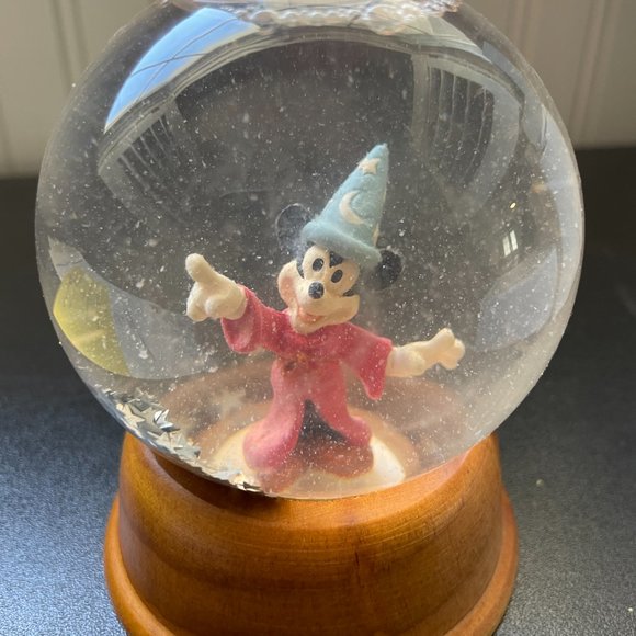 Vintage 1989 Mickey Mouse from Fantasia, Disney Crystal Snow Globe - Picture 6 of 10